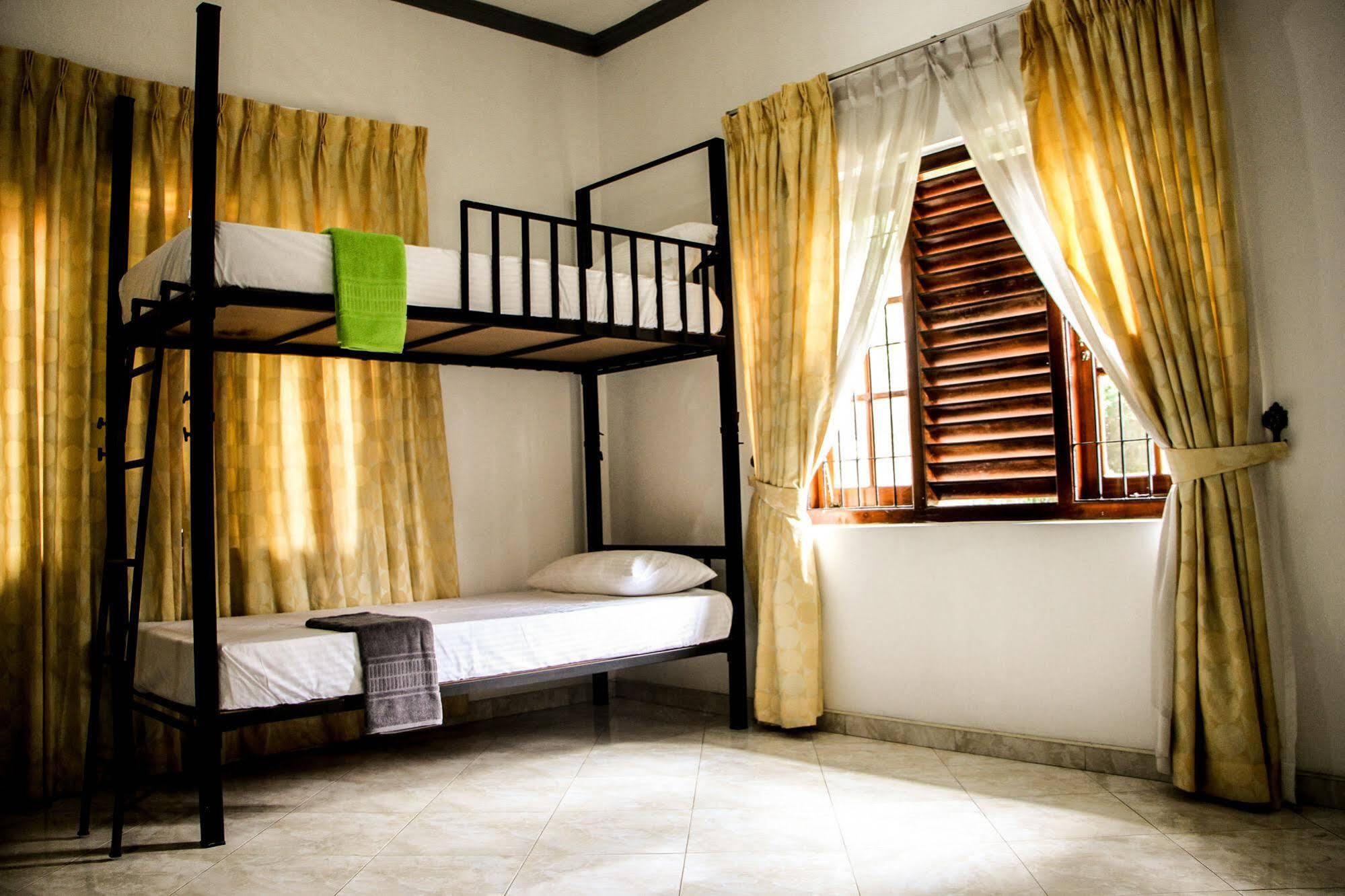 Flipflop Hostel Negombo Exteriér fotografie