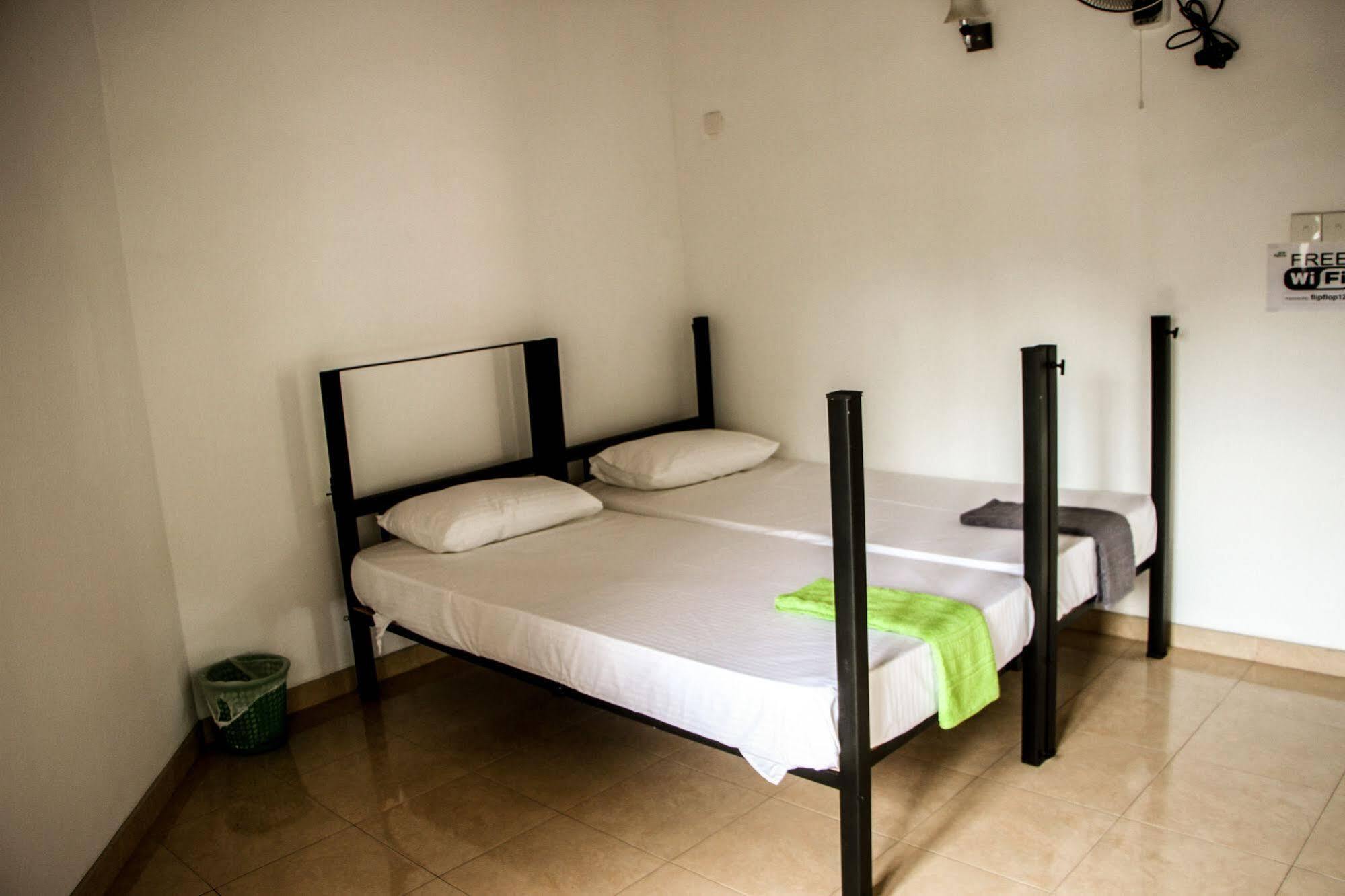 Flipflop Hostel Negombo Exteriér fotografie
